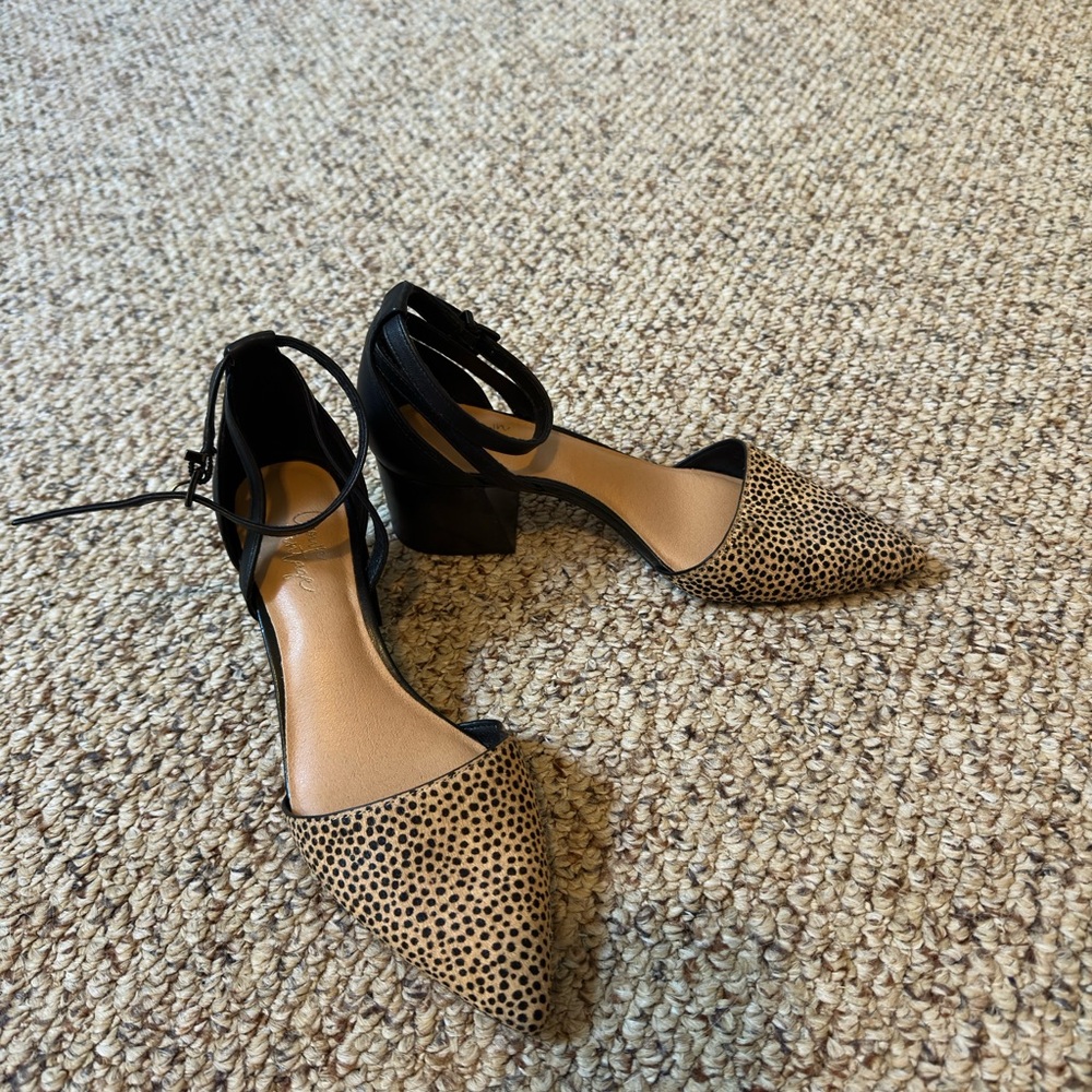 Crown Vintage Leopard Pump